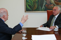 Michel Temer garante a Albano Franco que a Fafen não vai fechar. Mas deverá ser privatizada