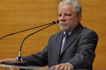 Gualberto destaca PL que facilita regularização de motocicletas