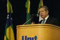 Henri Clay considera ser cedo para discutir sua sucessão na OAB