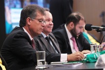  Projeto que fixa taxa a ser repassada por bancos a lotéricas é aprovado