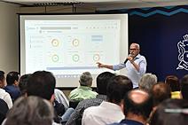 Edvaldo reúne equipe: foco total no trabalho e nas entregas para a população