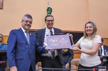 Sessão proposta por Luciano Pimentel homenageia bancários 