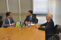 Com André Moura, Edvaldo pede recursos em Brasilia 