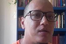 Sinal vermelho, a Aperipê FM e o exorcismo do pastor