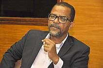 Professor Bittencourt: Ângela Melo agrediu “compromisso de natureza ética” com a fake news