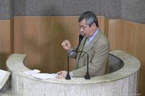 Iran diz que Edvaldo não cumpriu promessas na Educação
