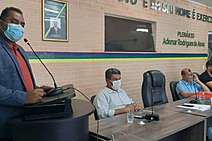 Prefeito de Canindé pede à Câmara permissão para comprar vacinas contra Covid-19