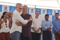 Jackson e Edvaldo autorizam pavimentação do Santa Maria 