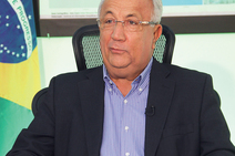 Governador comemora bom resultado do Banese