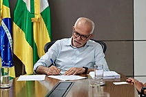 Prefeito Edvaldo Nogueira anuncia concurso para 425 vagas no magistério municipal de Aracaju
