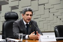 CCJ do Senado derruba decreto das armas