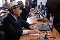 Valadares diz que fechamento da Fafen é pisão de pé em Jackson e André