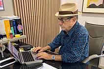 Na corrida da jangada, meu mestre deu a partida. É hora, vamos embora!