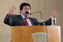 Assista: Vardo acusado de tentar atropelar agente de trânsito 