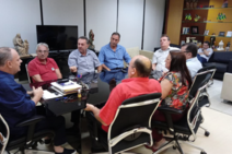 Em reunião com João Daniel e Sindisan, governador garante interesse em manter Deso pública