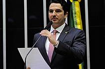 Gustinho Ribeiro agora se apresenta como apoiador de André Moura ao Senado