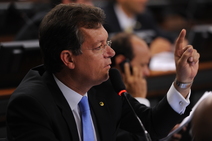 Laércio é destaque na luta contra o aumento do PIS/COFINS