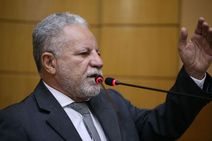 Gualberto apresentará projeto de lei para disciplinar Refis em Sergipe