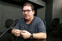 Teixeira diz que está no partido de Sukita a convite de Edivan Amorim 