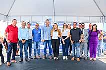 Prefeita Hilda Ribeiro assina ordem de serviço para início da reforma da Praça do Rosário   