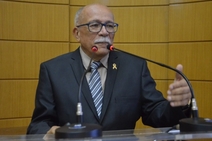 “A AIDS não é apenas doença de gays”, alerta Almir Santana