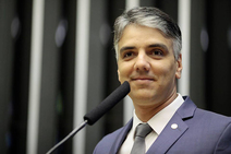 Fábio Reis garante R$ 16 milhões para a educação