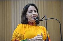 Emília Correa: “Patriota é pequeno, mas tem se mostrado valente”