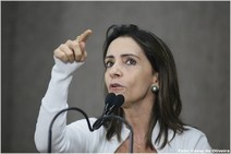  \"Os cofres da prefeitura estão cheios, mas não tem dinheiro para a saúde\"