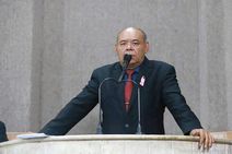 Seu Marcos acusa: \"Aracaju possui 648 mil habitantes e 1,1 milhão de cartões do SUS\"