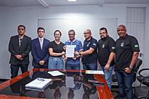 Fábio Mitidieri reafirma compromisso com polícias 