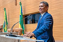 Pato Maravilha segue internado no Hospital Vila Nova Star em São Paulo