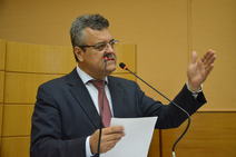 Luciano Pimentel lamenta veto de isenção de IPVA para transporte escolar 