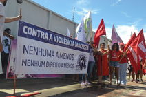 Sergipanas realizam protestos pelas ruas da capital