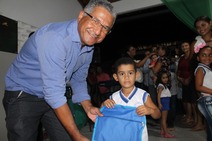 Prefeitura entrega escolas municipais reestruturadas 