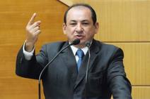 Valmir Monteiro é condenado por improbidade administrativa 