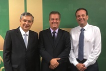 Ezequiel reafirma compromisso com André e Amorim em BSB