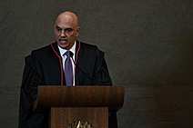 Pau que bate em Chico não bate em Francisco