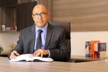 Prefeito de Propriá despreza professores do PSS, diz Márcio Dória 