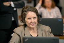 Maria do Carmo defende erradicar lixões e aterros