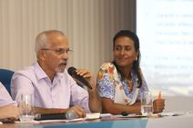 Edvaldo Nogueira retorna de viagem e reassume Prefeitura de Aracaju
