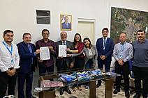 Prefeito Adailton Sousa assina contrato de R$ 15,4 milhões em pavimentação e moradia