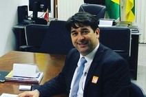 Gibran Ramos pede ao Governo que pavimente estrada do povoado Pedrinhas em Areia Branca