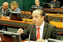  Comissão do Esporte aprova requerimentos de Valadares Filho​