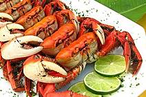 Caranguejo au gratain, robalo ao molho de caju com camarões e arroz negro, sorvete de coco com mangaba. Parte 3