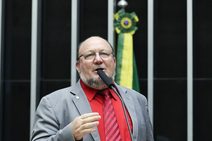 Projeto acaba com Lei Kandir para exportação de alimentos sem estoques internos