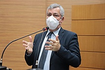 Na tribuna, Iran Barbosa destaca os 42 anos de fundação do PT