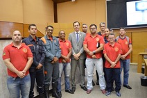 Deputados derrubam veto ao PL dos Bombeiros Civis