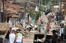 Governo de Sergipe transfere recursos para recuperação de 65 casas em Riachuelo