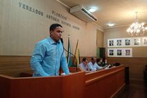 No retorno, vereadores rejeitam vetos do prefeito Paulão