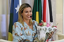 Prefeita Hilda Ribeiro completa 40 anos nesta sexta 